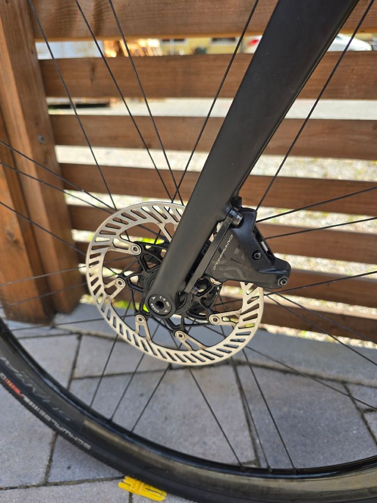 Used Parapera Anemos Carbon Gravelbike Campagnolo Ekar Shamal (UVP ca. 5.150,- €) Parapera Anemos Carbon Gravelbike Campagnolo Ekar Shamal (UVP ca. 5.150,- €) Custom Campagnolo Ekar 2024 Road & Gravel, Black — image 12 of 20