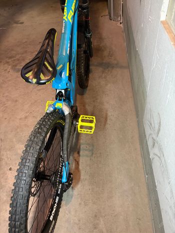 Used GT GT Fury Pro 2018 Mountainbike, Blue — image 6 of 6