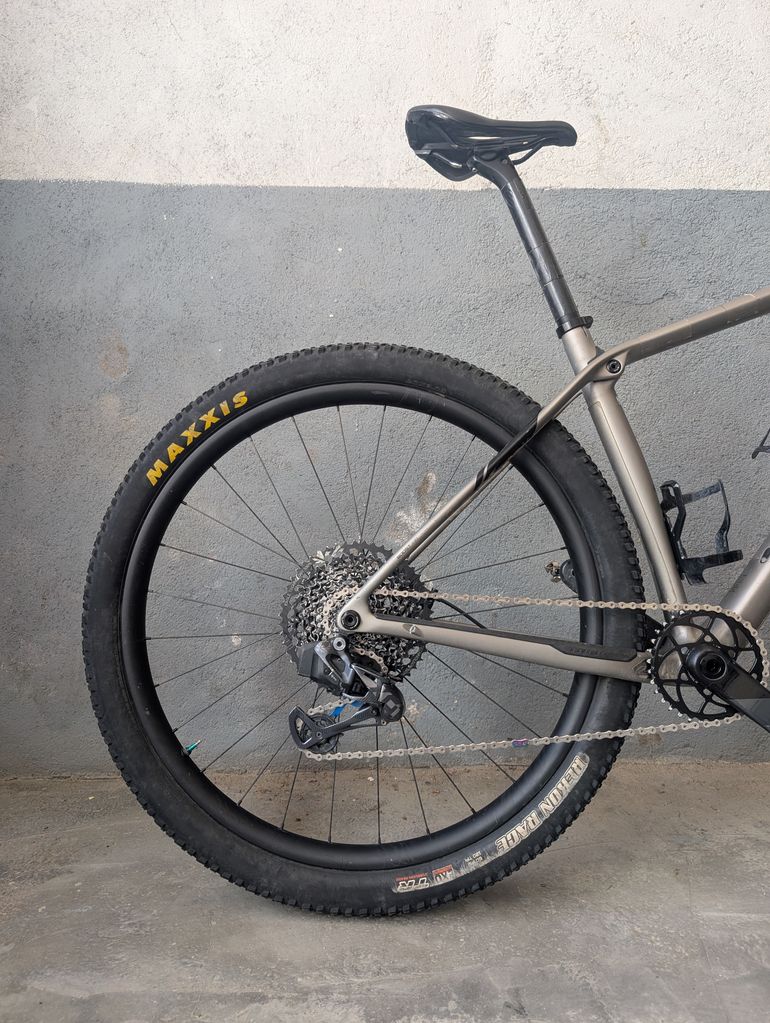 Used Trek Procaliber 9.8 2020 Mountainbike, Hellgrau — image 2 of 10