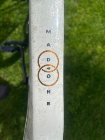 Used Trek Madone SLR 9 AXS Gen 8 2025 2025 Road & Gravel, White — image 10 of 13