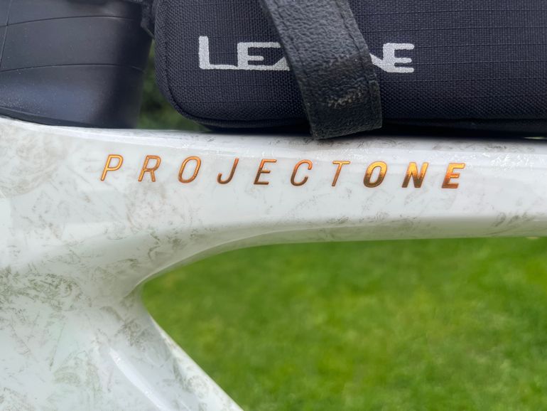 Used Trek Madone SLR 9 AXS Gen 8 2025 2025 Road & Gravel, White — image 9 of 13