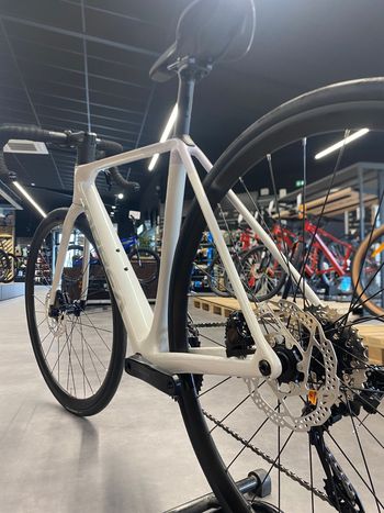 Used Orbea ORCA M30 2026 2026 Road & Gravel, Weiß — image 3 of 5