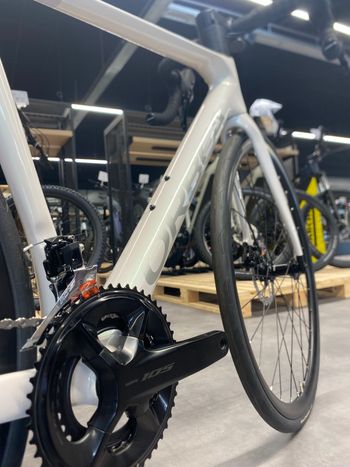 Used Orbea ORCA M30 2026 2026 Road & Gravel, Weiß — image 4 of 5