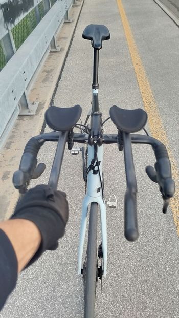 Used CUBE ATTAIN PRO 2022 2022 Road & Gravel, Blue — image 3 of 3