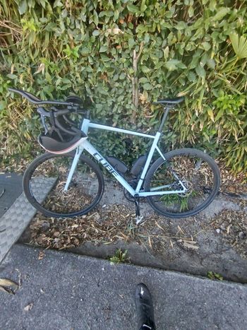 Used CUBE ATTAIN PRO 2022 2022 Road & Gravel