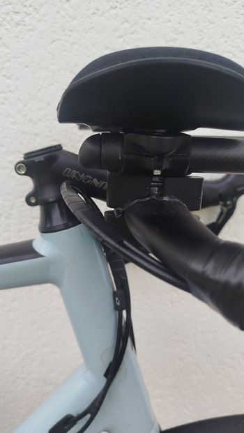 Used CUBE ATTAIN PRO 2022 2022 Road & Gravel, Blue — image 6 of 11