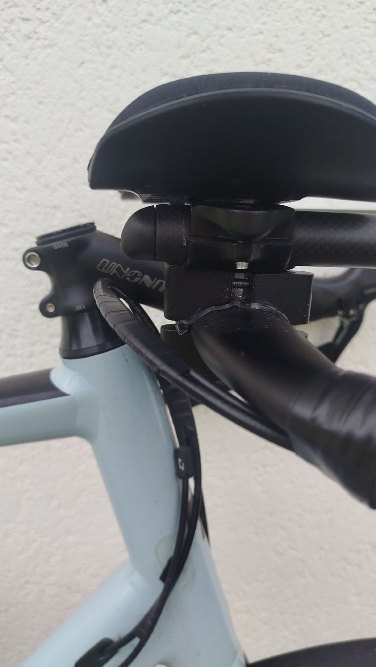 Used CUBE ATTAIN PRO 2022 2022 Road & Gravel, Blue — image 6 of 11