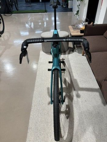 Used Bianchi Impulso RC GRX 825 DI2 2025 2025 Road & Gravel, Green — image 8 of 16