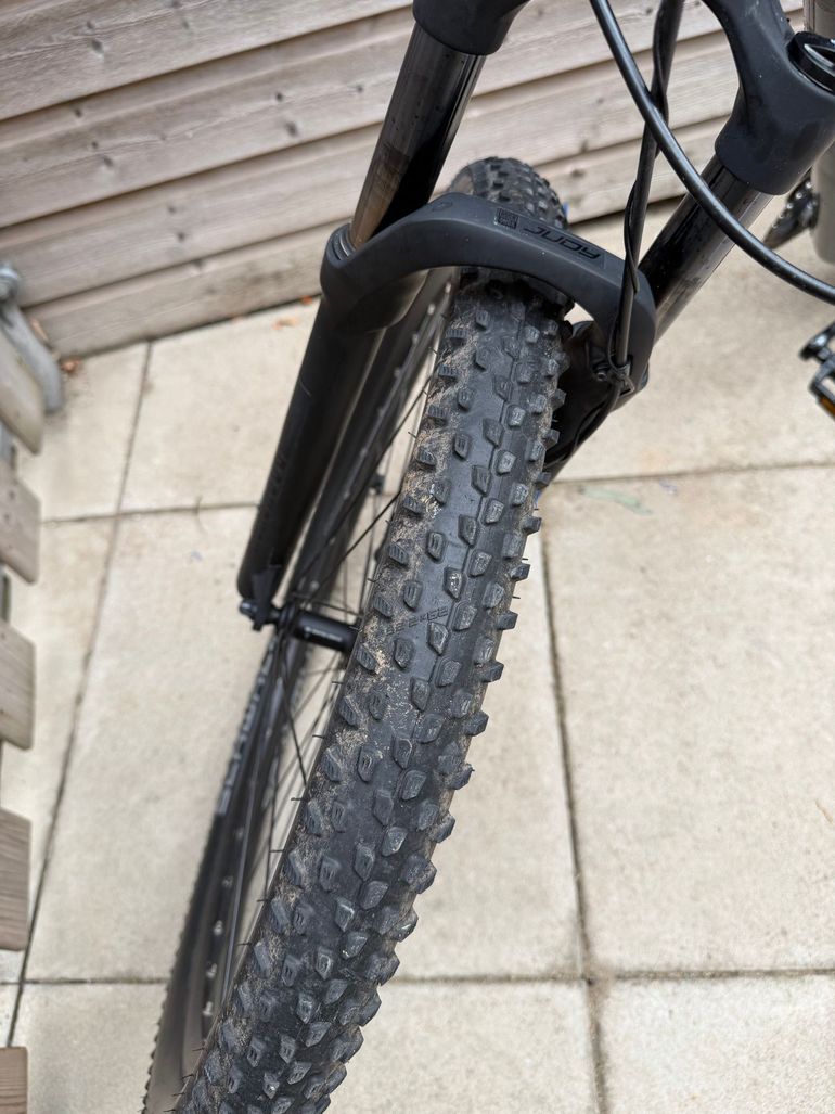 Used CUBE REACTION PRO 2023 2023 Mountainbike, Black, 27.5 — image 10 of 16