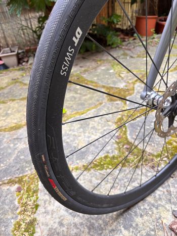 Used BMC Roadmachine 01 ONE 2018 2018 Road & Gravel, Hellgrau — image 8 of 12