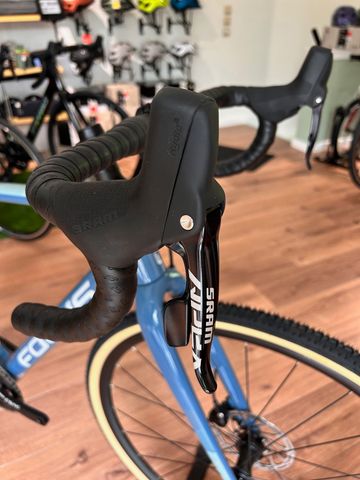 Used Focus MARES 9.8 2022 2022 Road & Gravel, Blue — image 3 of 5
