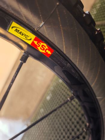Used Orbea ALMA M25 2019 2019 Mountainbike, Black — image 2 of 9