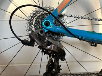 Used CUBE CROSS RACE SLT 2017 2017 Road & Gravel, Blue — image 4 of 7