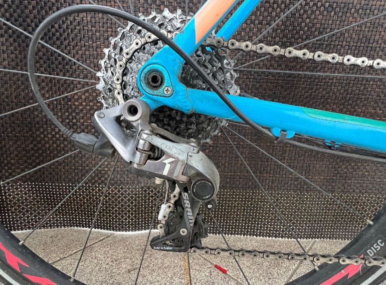 Used CUBE CROSS RACE SLT 2017 2017 Road & Gravel, Blue — image 4 of 9