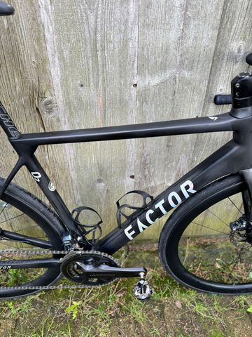 Brugt Factor O2 Shimano Ultegra Di2 2025 Road & Gravel — billede 2 af 9