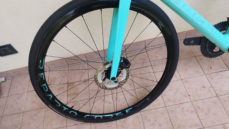 Used Bianchi Specialissima Shimano Ultegra Di2 2023 Road & Gravel, Green — image 8 of 13