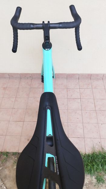 Used Bianchi Specialissima Shimano Ultegra Di2 2023 Road & Gravel, Green — image 11 of 13