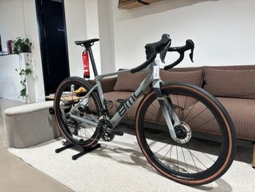 BMC Kaius 01 THREE 2026 2026 Road & Gravel de segunda mano, Gris claro — imagen 1 de 12