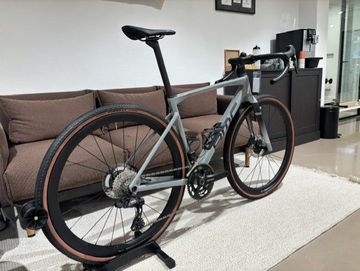 BMC Kaius 01 THREE 2026 2026 Road & Gravel de segunda mano, Gris claro — imagen 6 de 12