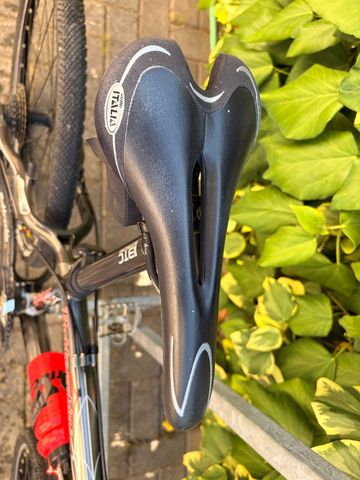 Used Bottecchia Custom Shimano Deore XT 2010 Mountainbike, Black — image 9 of 12