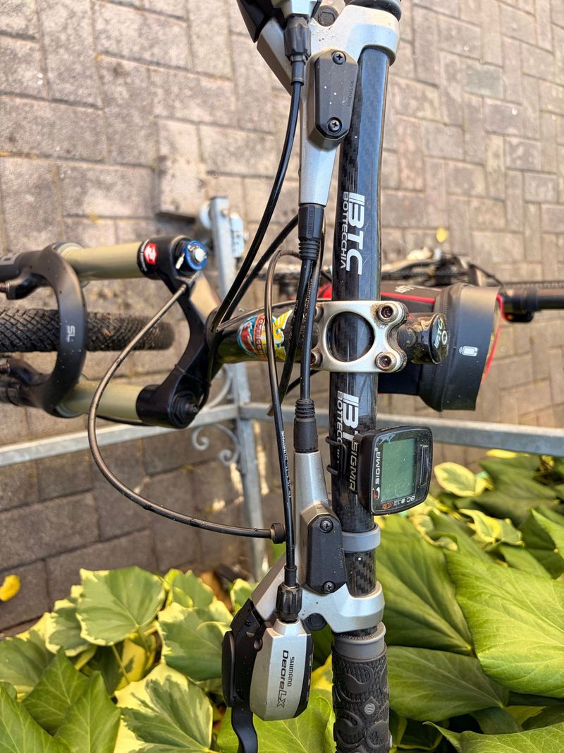 Used Bottecchia Custom Shimano Deore XT 2010 Mountainbike, Black — image 7 of 12