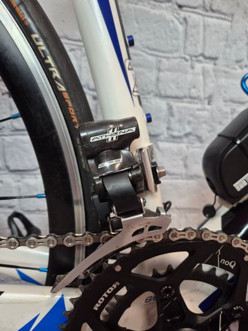 Używany Fuji Altamira Campagnolo Athena EPS 2014 Road & Gravel — zdjęcie 5 z 7