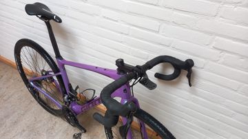Gebrauchtes Giant Revolt Other Shimano 2024 Road & Gravel, Violett — Bild 5 von 5