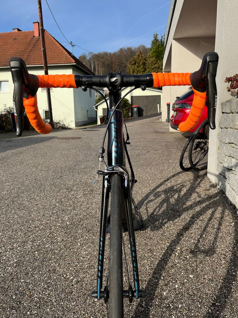 Used Giant Advanced SL 2019 2019 Road & Gravel, Blue — image 2 of 5