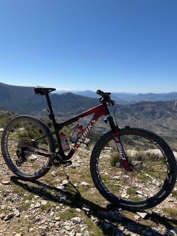 Used Sworks wolrd cap Sworks Wolrd Cap Frameset 2024 Mountainbike, Red — image 2 of 3