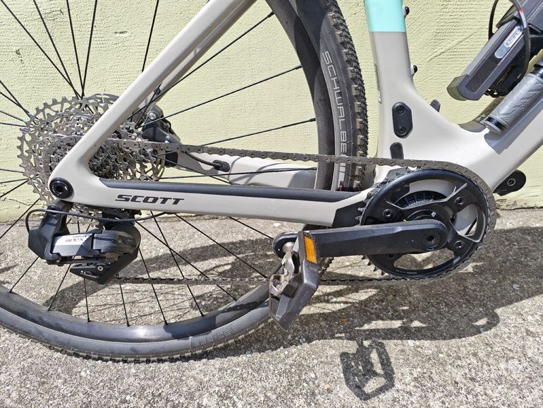 Used Scott Solace Gravel eRIDE 30 2025 2025 Road & Gravel, Light Gray — image 3 of 8