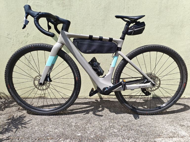 Used Scott Solace Gravel eRIDE 30 2025 2025 Road & Gravel, Light Gray — image 2 of 8