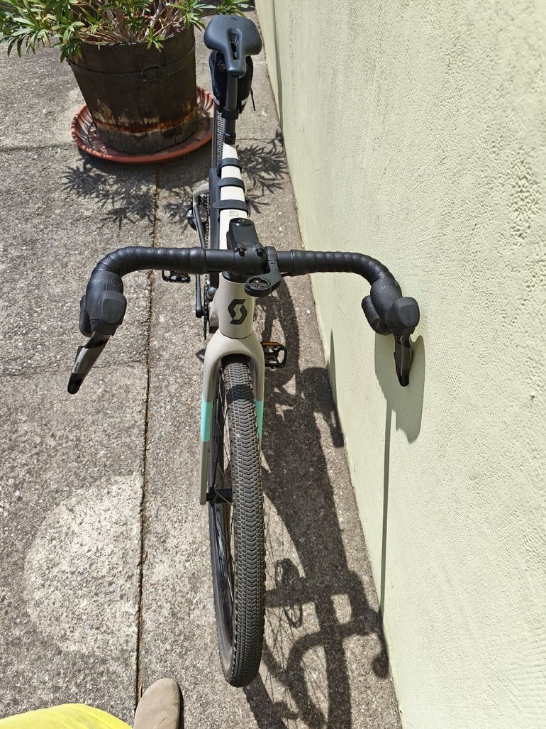 Used Scott Solace Gravel eRIDE 30 2025 2025 Road & Gravel, Light Gray — image 8 of 8