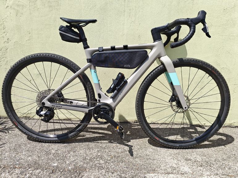 Used Scott Solace Gravel eRIDE 30 2025 2025 Road & Gravel, Light Gray — image 1 of 8