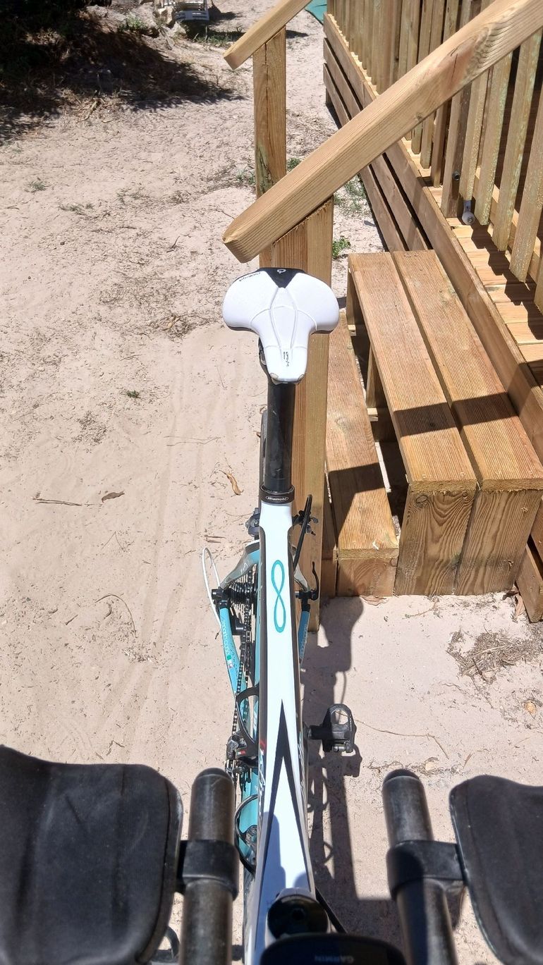 Used Bianchi Infinito Shimano 105 2013 Road & Gravel — image 5 of 8