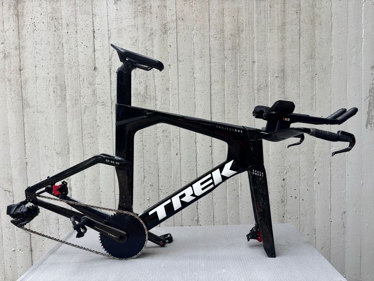 Used Trek Speed Concept SLR 8 AXS 2025 2025 Road & Gravel, Black — image 1 of 7