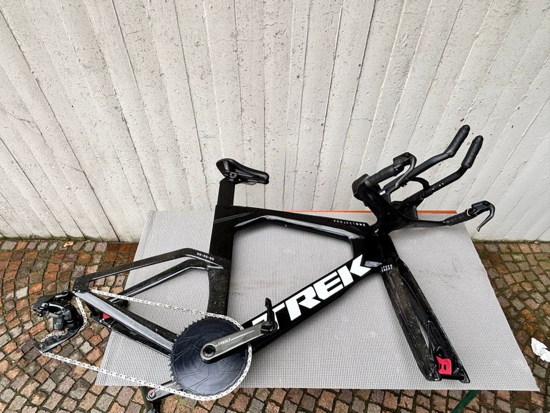 Used Trek Speed Concept SLR 8 AXS 2025 2025 Road & Gravel, Black — image 3 of 7