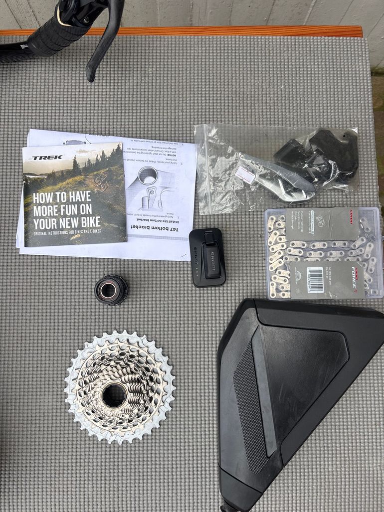 Used Trek Speed Concept SLR 8 AXS 2025 2025 Road & Gravel, Black — image 7 of 7