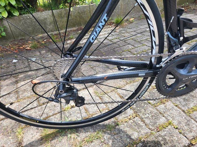 Used Giant Giant TRC Composite Carbon Shimano Ultegra 2016 Road & Gravel — image 3 of 5