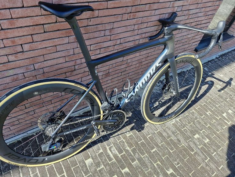 Used Specialized Tarmac SRAM Force 2023 Road & Gravel, Black — image 2 of 4