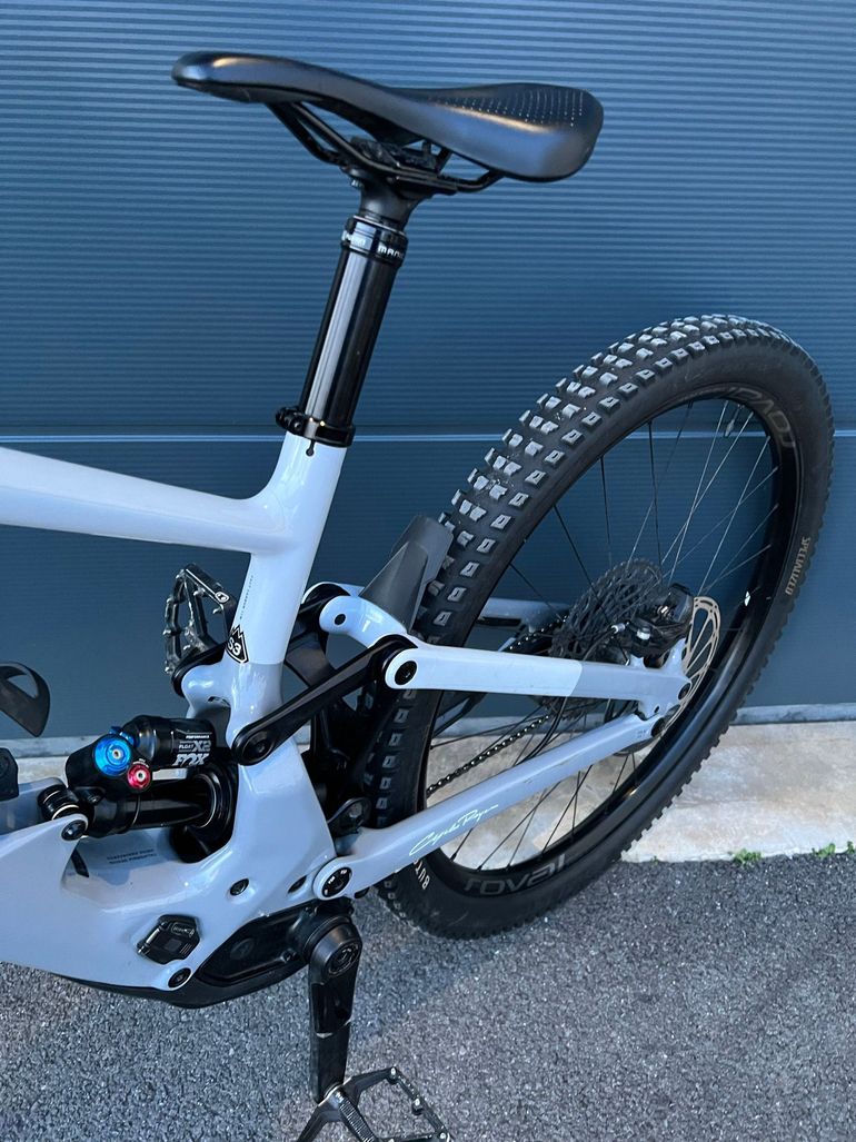 Used Specialized Turbo kenevo SRAM X01 Eagle 2022 Mountainbike — image 6 of 8