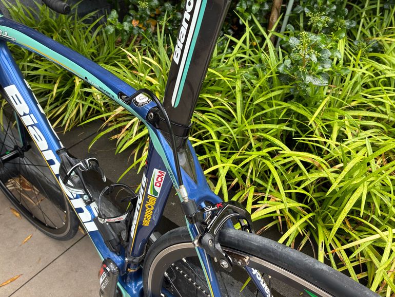 Used Bianchi Oltre Shimano Ultegra Di2 2013 Road & Gravel — image 6 of 6