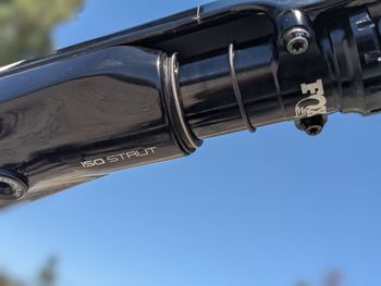 Used Trek Supercaliber 9.7 2021 2021 Mountainbike, Black — image 9 of 15