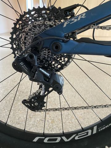 Używany Specialized Turbo Levo 2021 2021 Mountainbike — zdjęcie 3 z 11