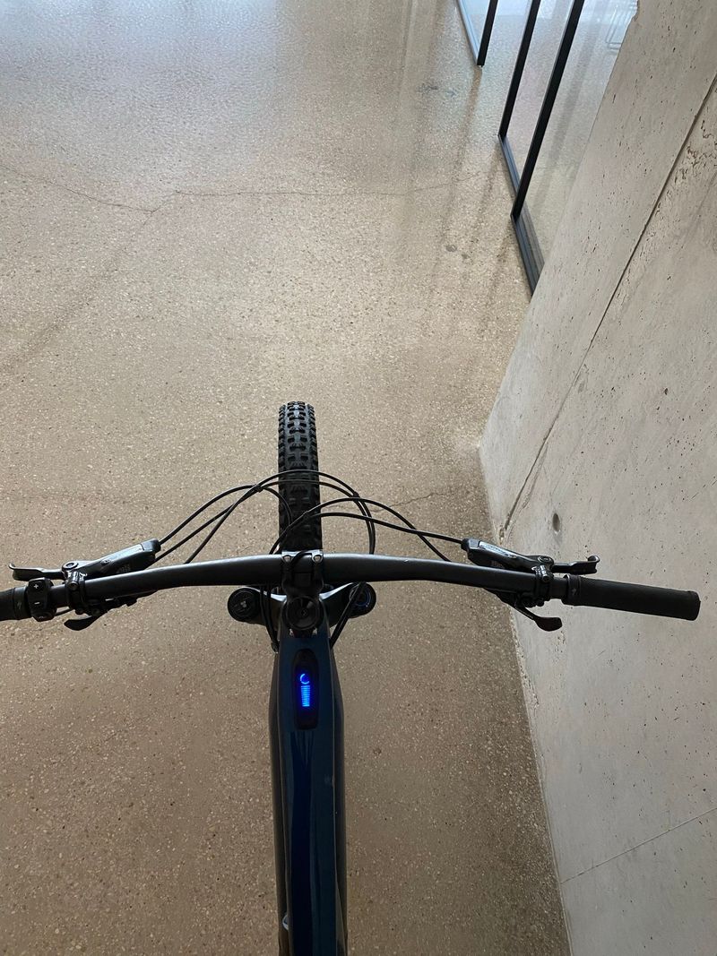 Używany Specialized Turbo Levo 2021 2021 Mountainbike — zdjęcie 6 z 11