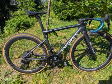 Specialized Tarmac Shimano Dura Ace Di2 2024 Road & Gravel usato