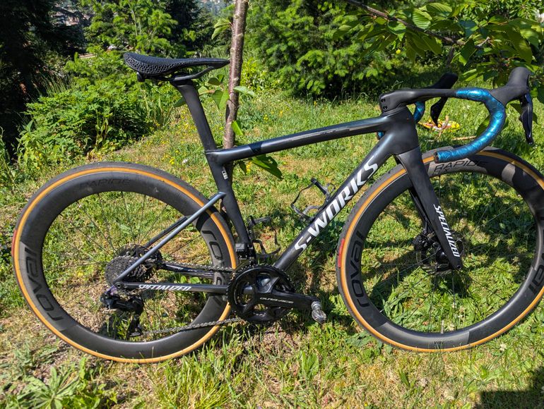 Used Specialized Tarmac Shimano Dura Ace Di2 2024 Road & Gravel — image 1 of 5