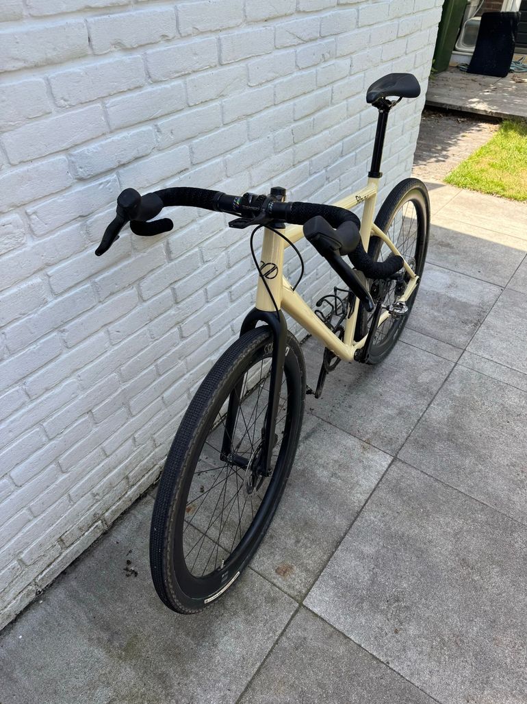 Used 8 Bar Mitte SRAM Rival eTap AXS 2023 Road & Gravel, White — image 2 of 12