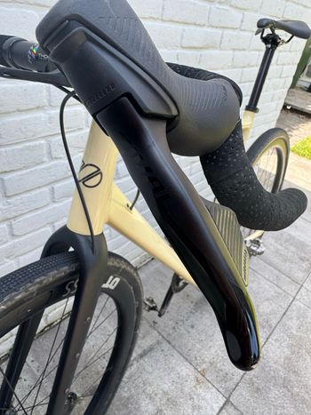 Used 8 Bar Mitte SRAM Rival eTap AXS 2023 Road & Gravel, White — image 5 of 12