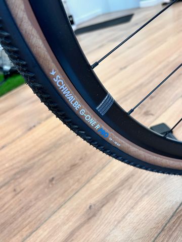 Stevens Camino 2026 2026 Road & Gravel usato, Arancione — immagine 4 di 5