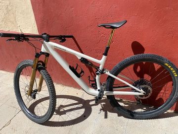 Specialized Epic 8 EVO Pro Frameset - FOX FLOAT Factory 2024 2024 Mountainbike d'occasion — image 5 sur 5